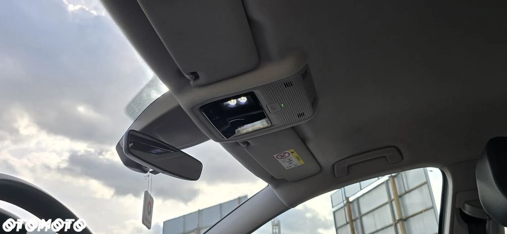 Volkswagen Golf VIII 1.0 TSI - 21