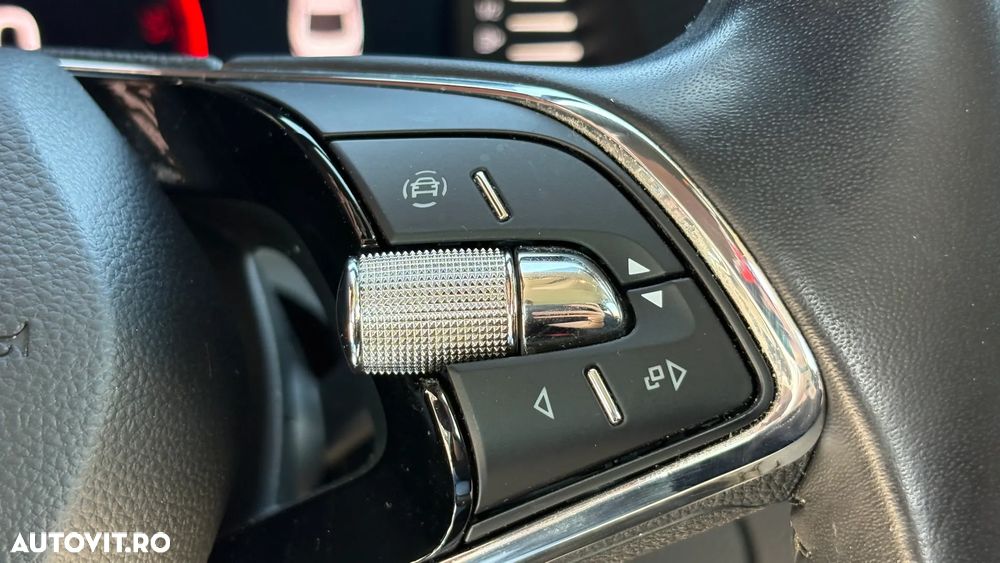 Skoda Superb 2.0 TDI DSG Ambition - 23