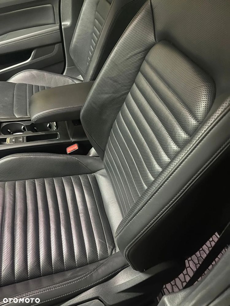 Volkswagen Passat 2.0 TDI SCR Comfortline - 5