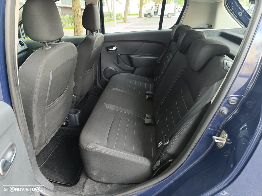 Dacia Sandero SCe 75 Laureate - 13