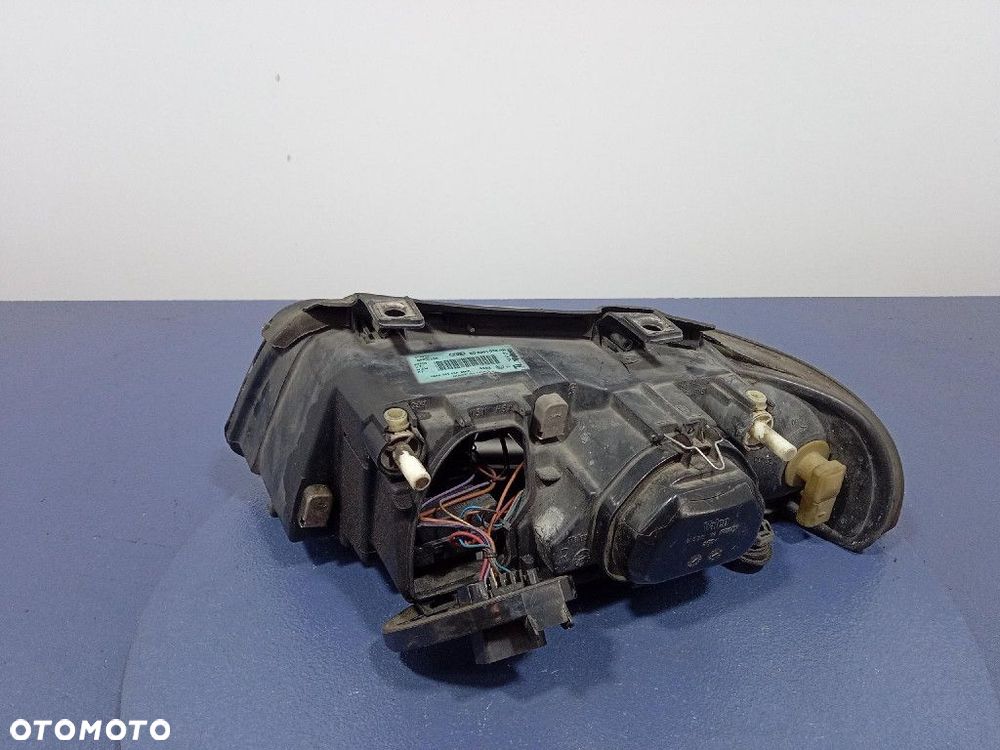 AUDI A4 B5 LIFT 99- REFLEKTOR PRAWY LAMPA H7 EU 8D0941030AK - 2