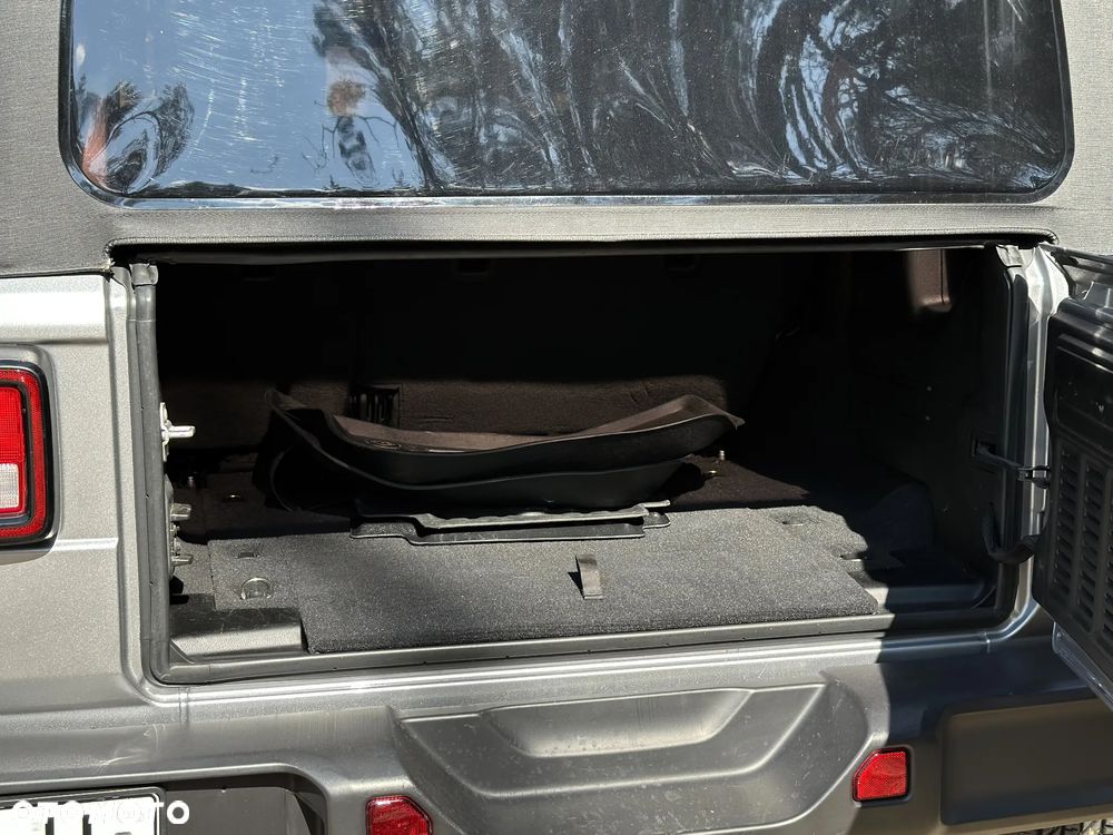 Jeep Wrangler 2.0 T-GDI Hardtop AWD Automatik Rubicon - 23