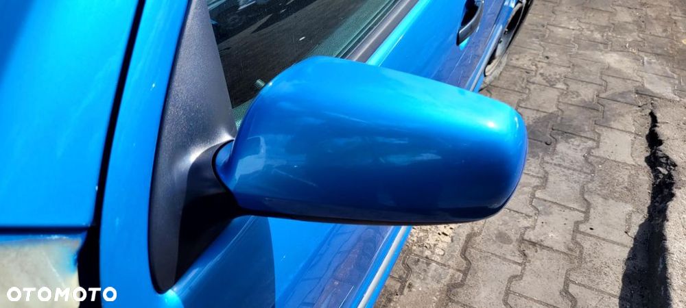 Lusterko lewe Skoda Fabia 2002 9470 - 2