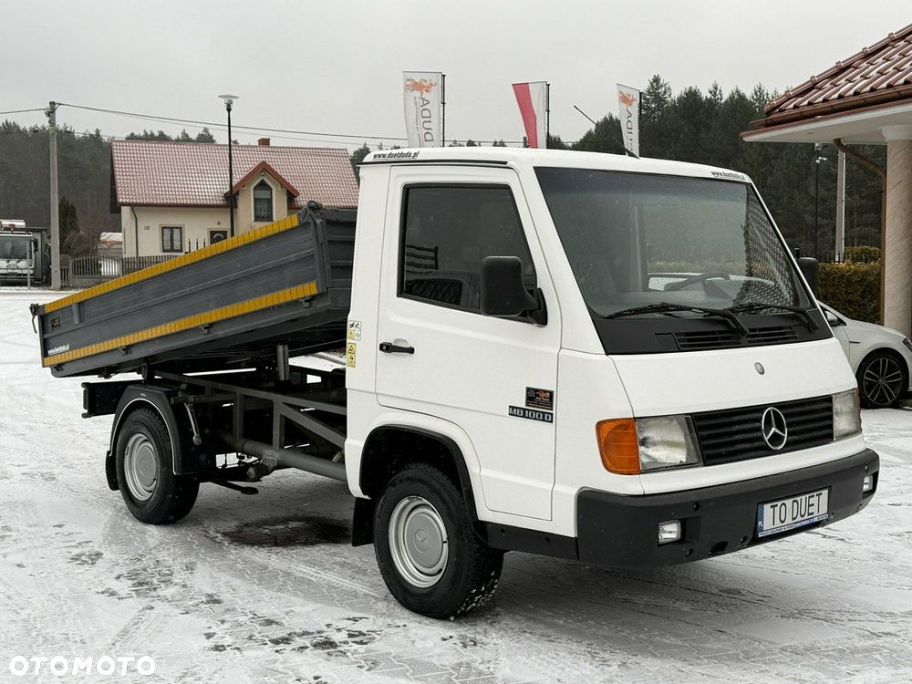 Mercedes-Benz MB 100 - 8