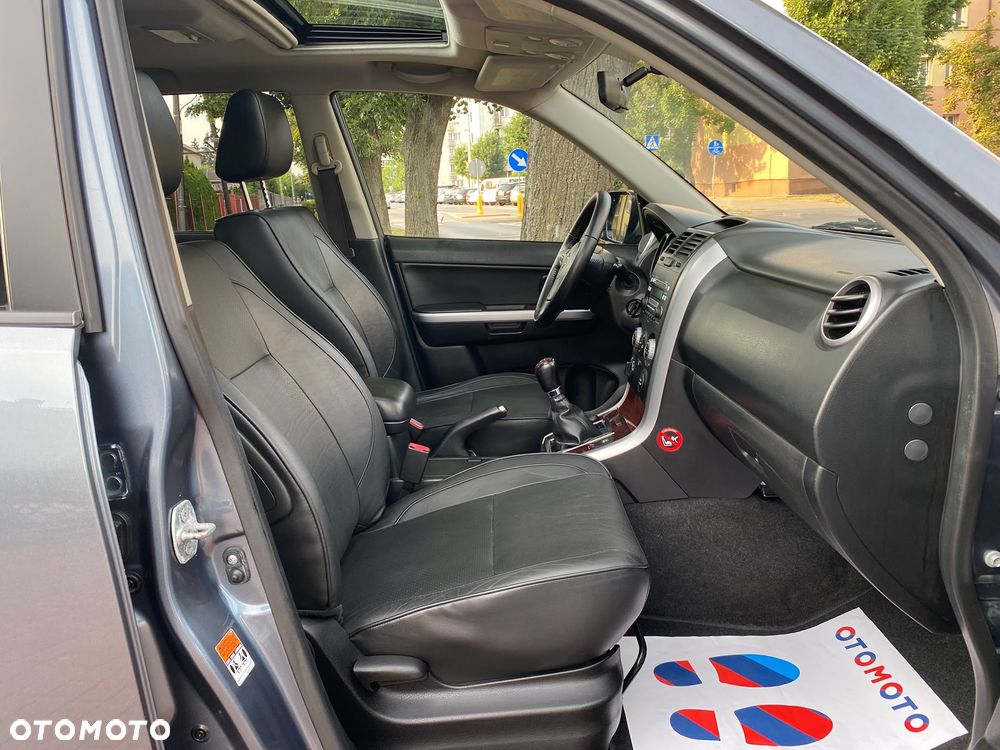 Suzuki Grand Vitara 2.0 Comfort Limited - 14