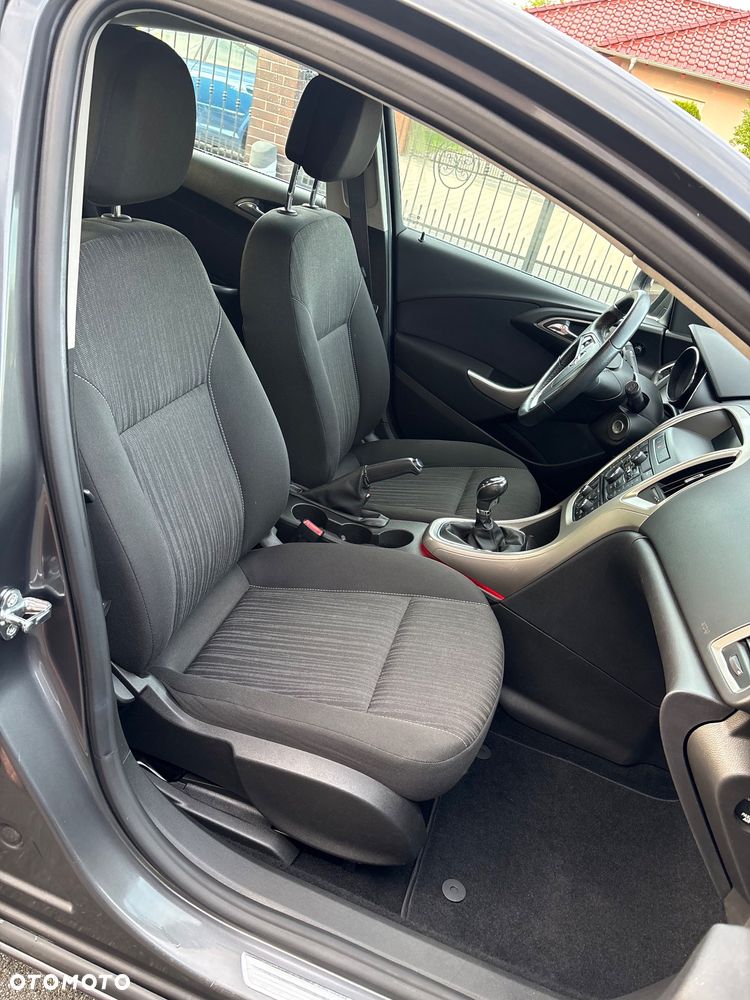 Opel Astra 1.4 T Cosmo - 23