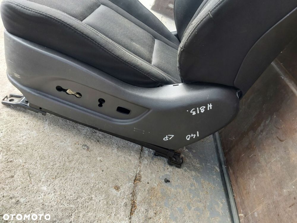 HYUNDAI i40 Fotel lewy przód EU materiał - 4