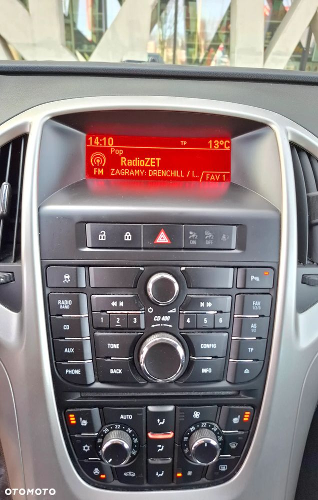 Opel Astra 1.4 Turbo Exklusiv - 24