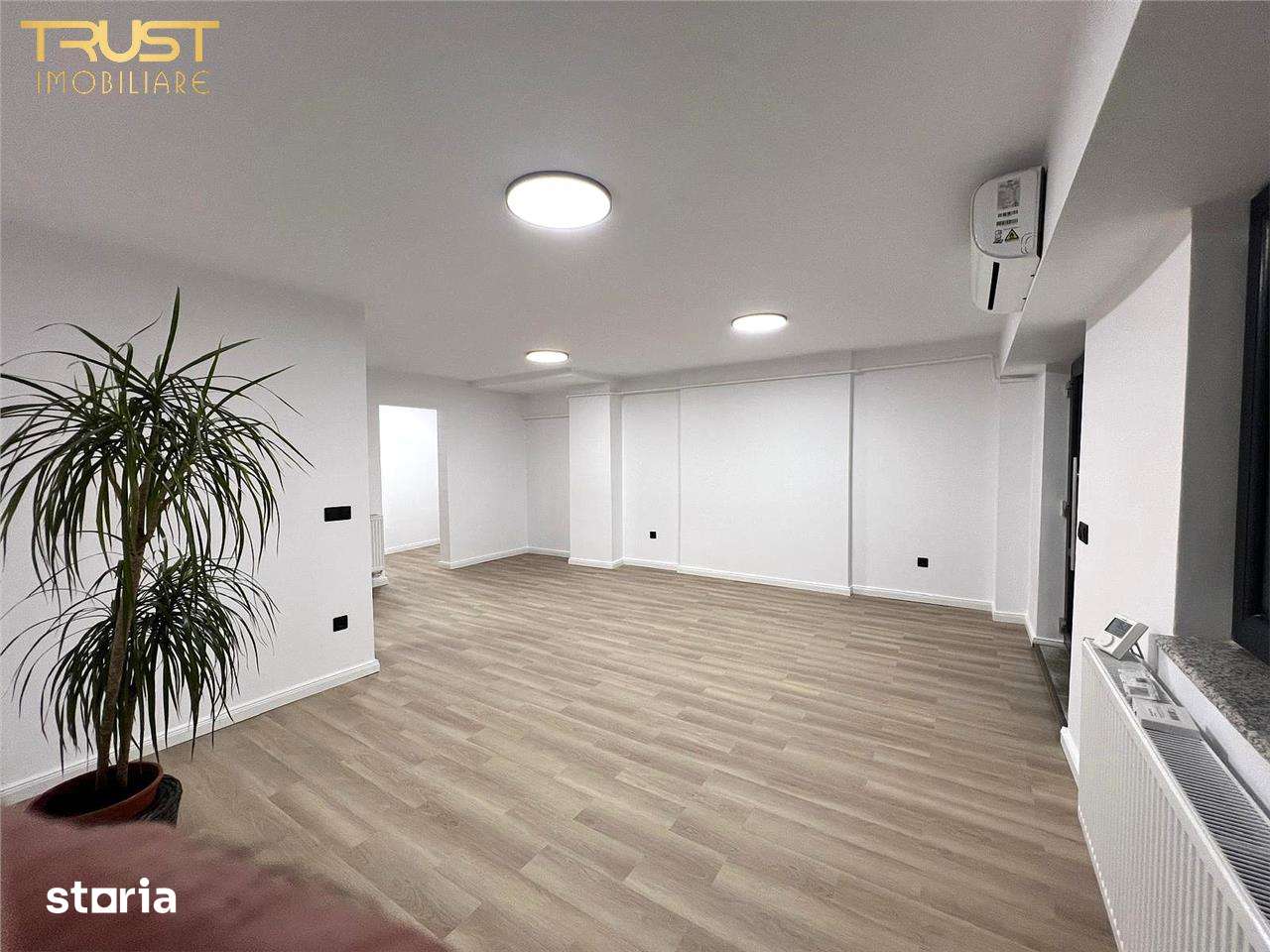 Spatiu comercial, birouCabinet |  3 camere | 74 MP  | Parcare - Imagine principală: 2/8
