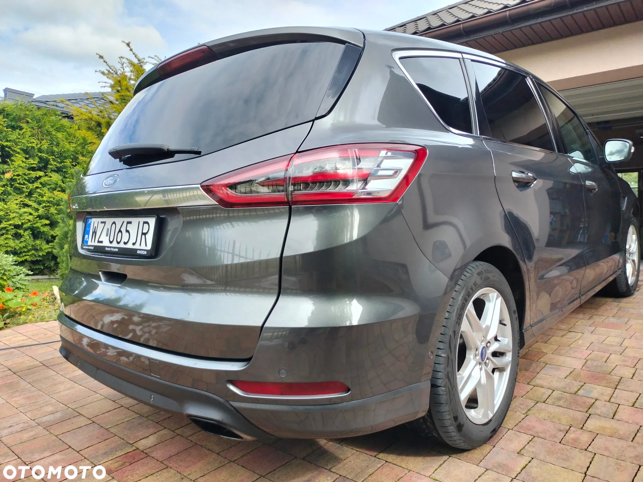 Ford S-Max 2.0 EcoBoost Titanium - 16