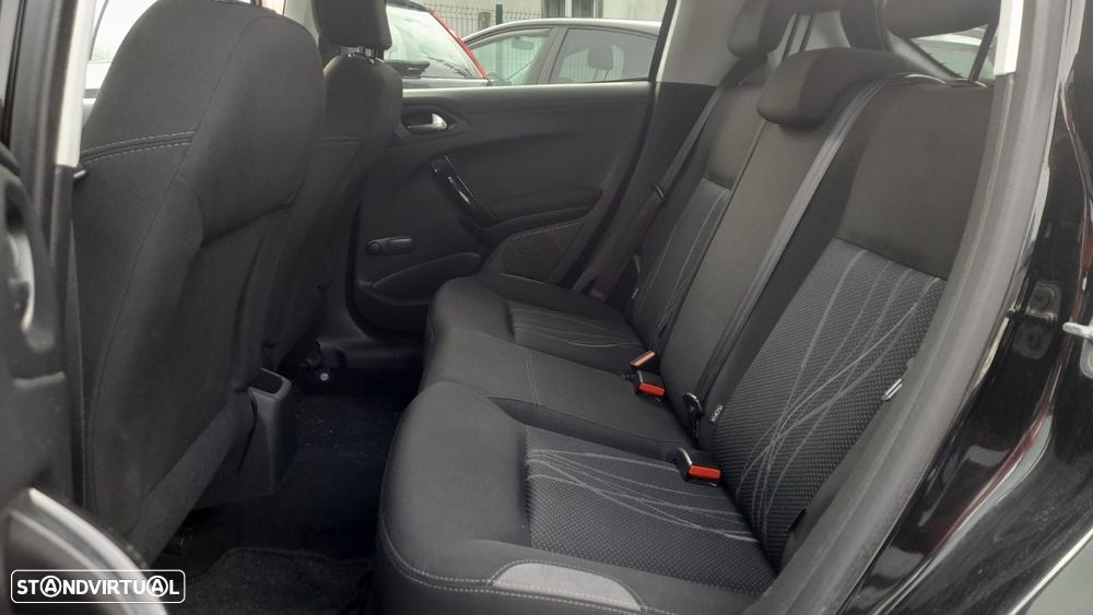 Peugeot 208 1.4 HDi Active - 10