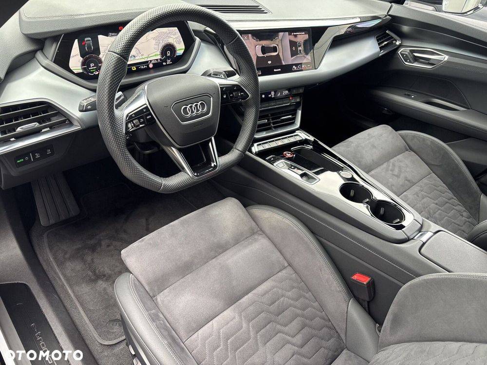 Audi e-tron GT - 17