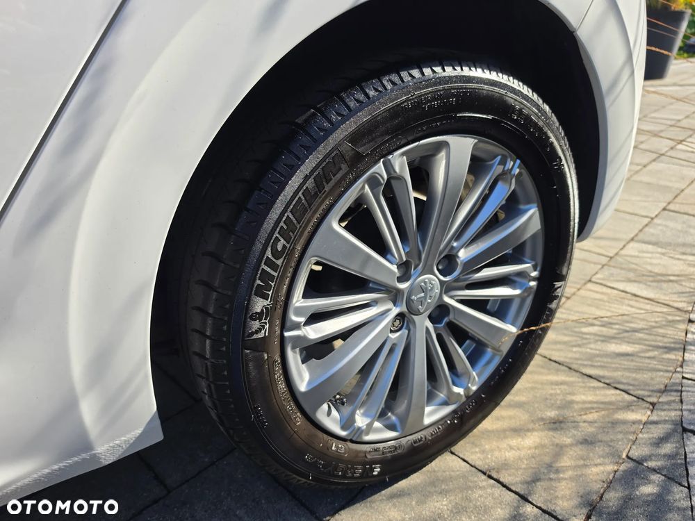 Peugeot 208 1.5 BlueHDi Active S&S - 8