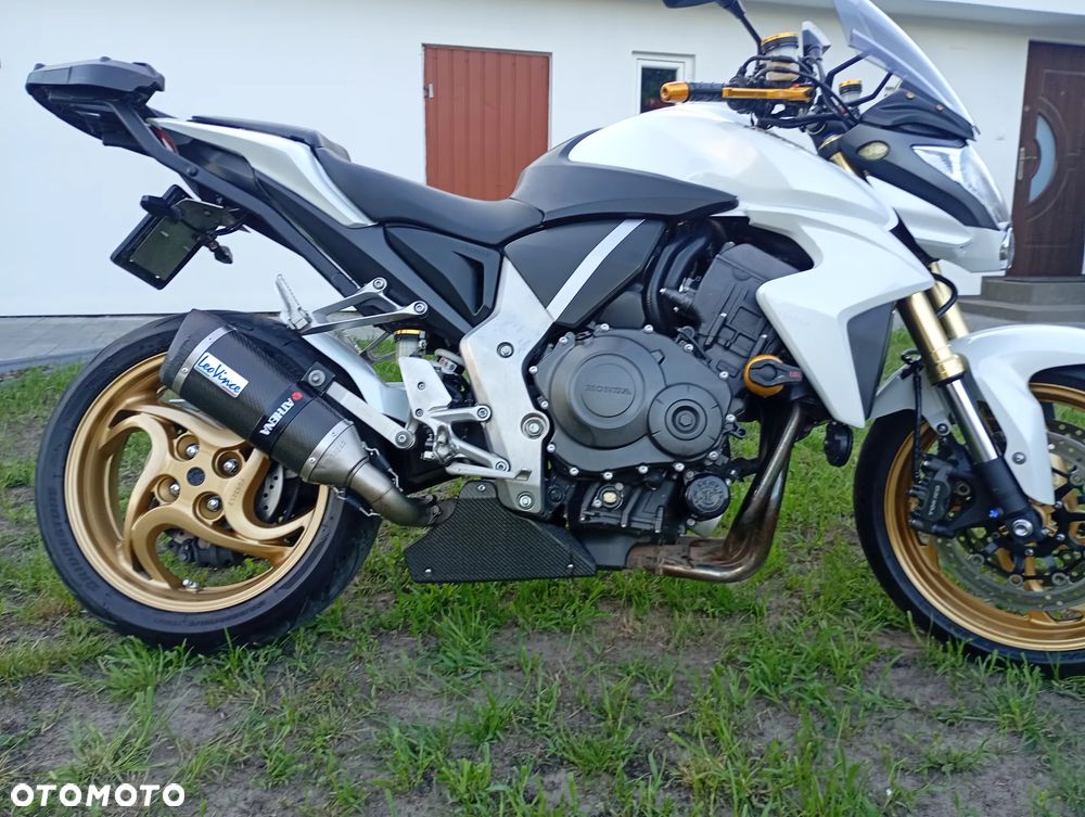 Honda CB - 11