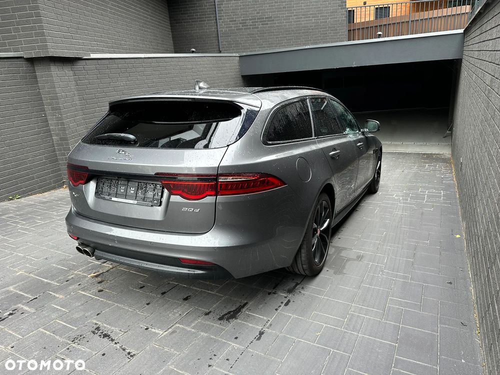 Jaguar XF 2.0 i4D R-Sport - 6