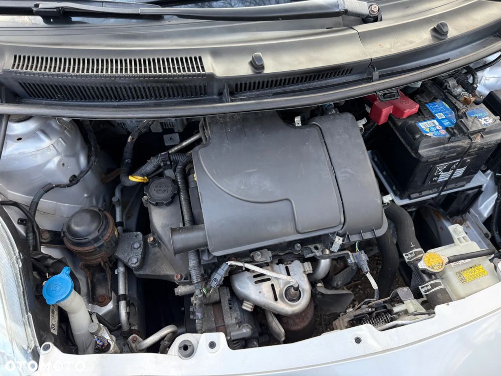 Toyota Yaris 1.0 VVT-i Sol - 25