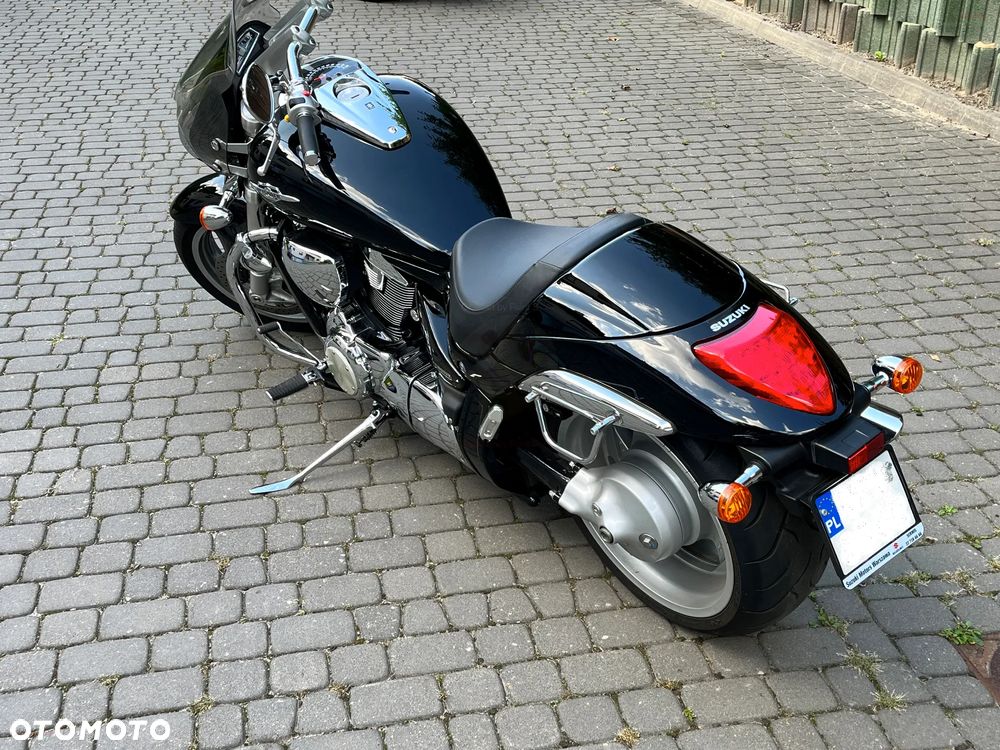 Suzuki Intruder - 7
