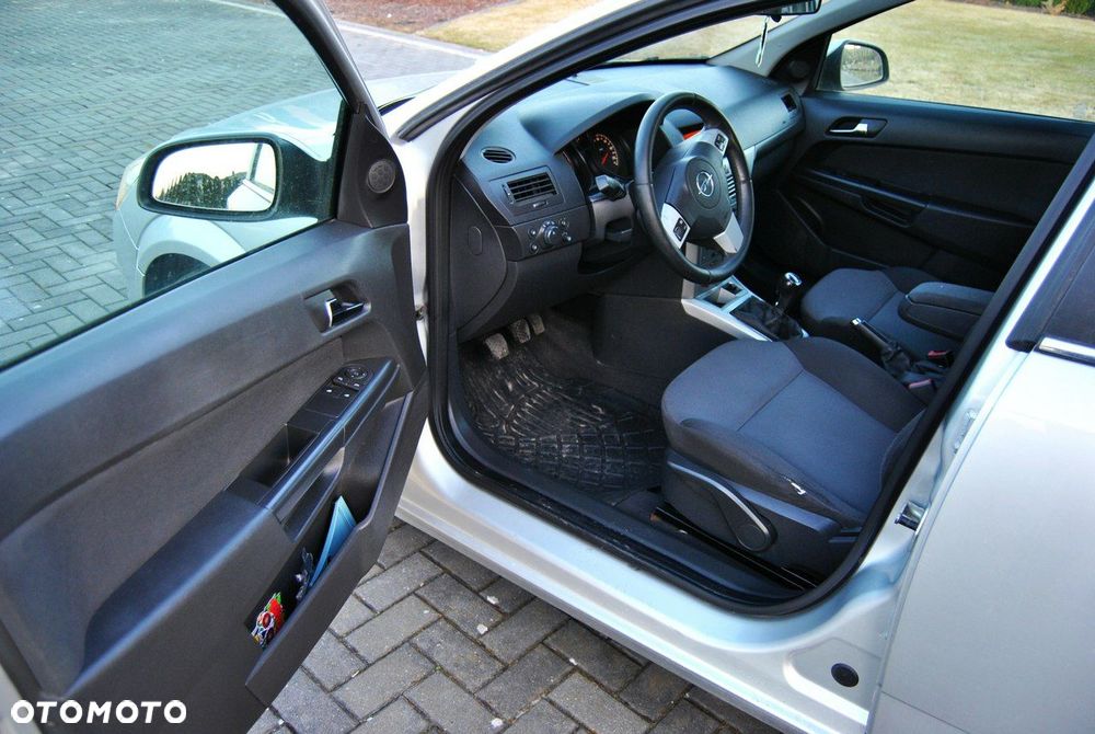 Opel Astra - 8
