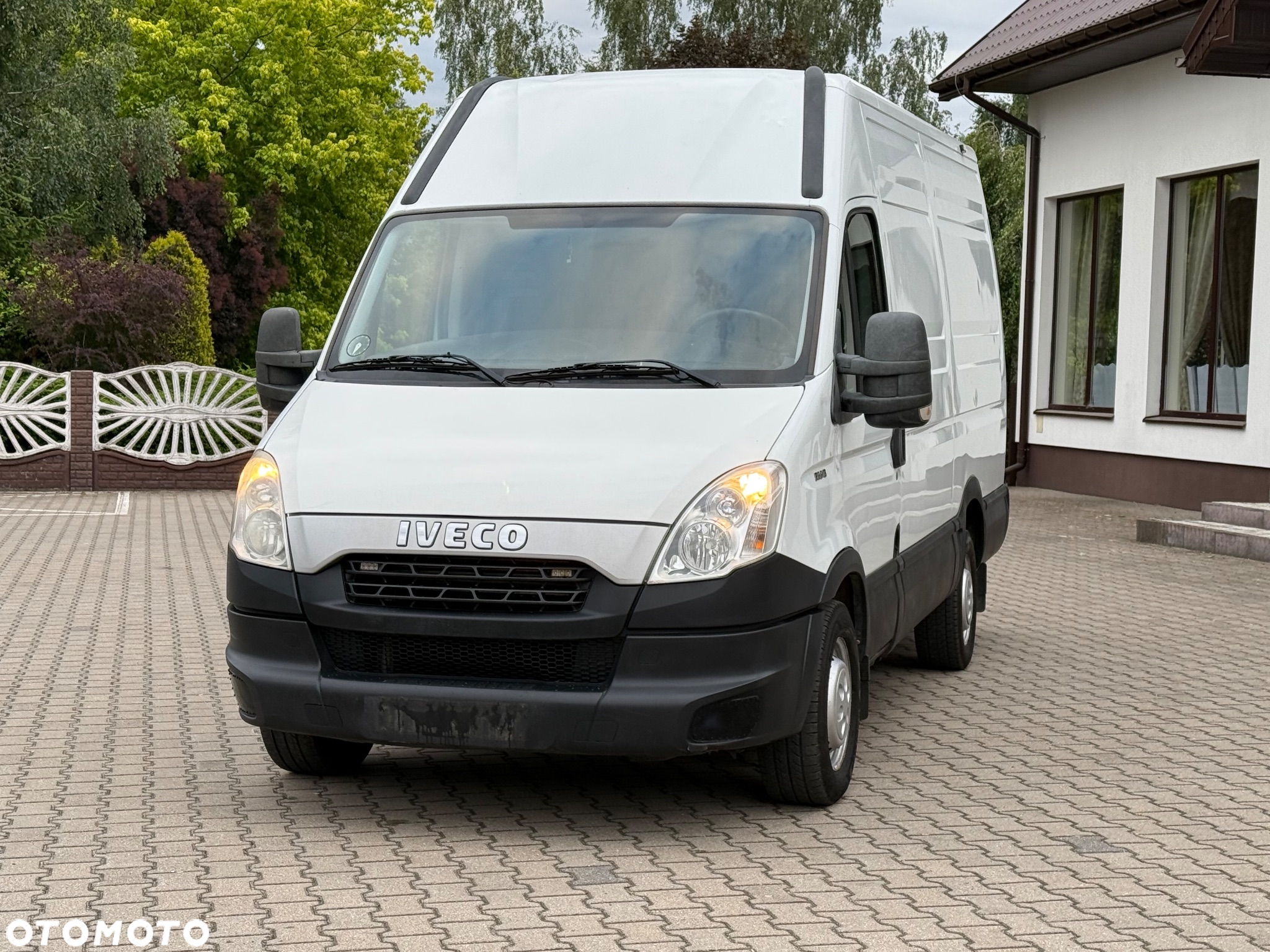 Iveco DAILY 35S - 4