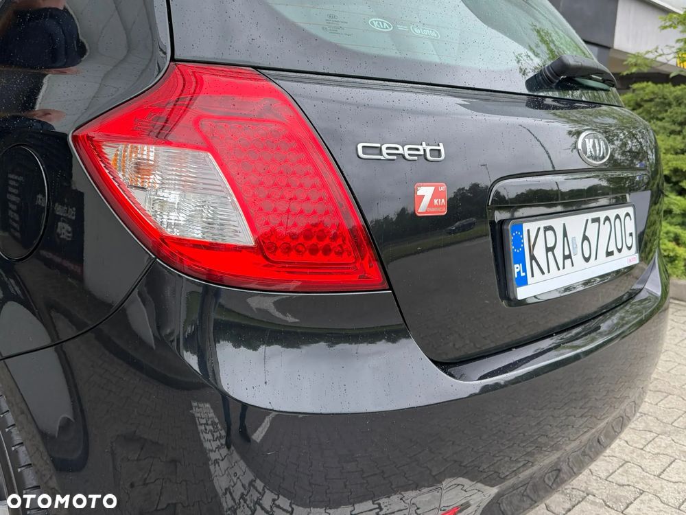 Kia Ceed 1.4 L - 15