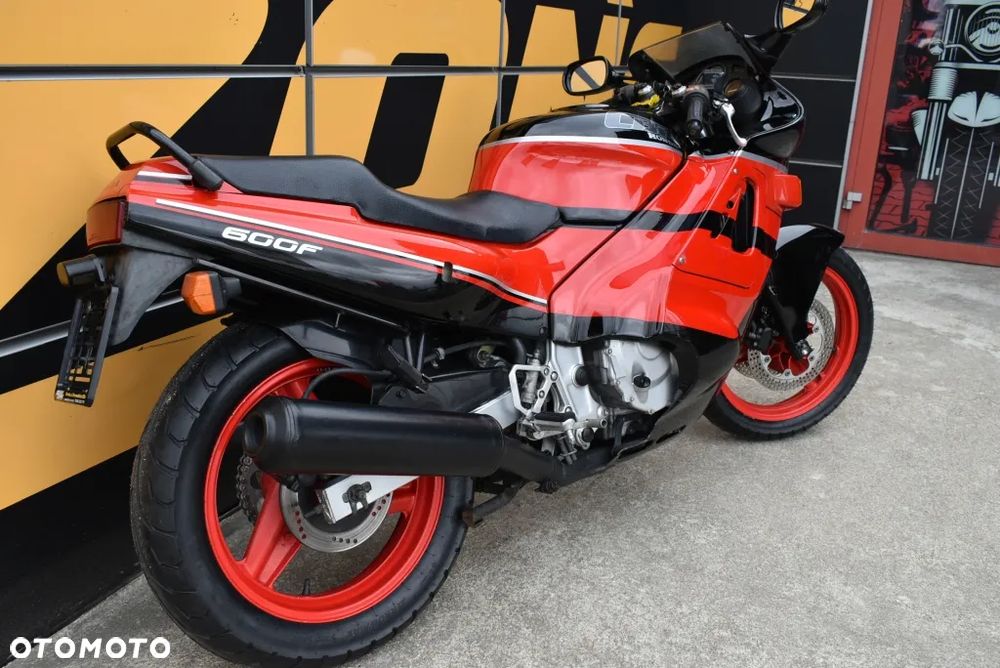 Honda CBR - 28