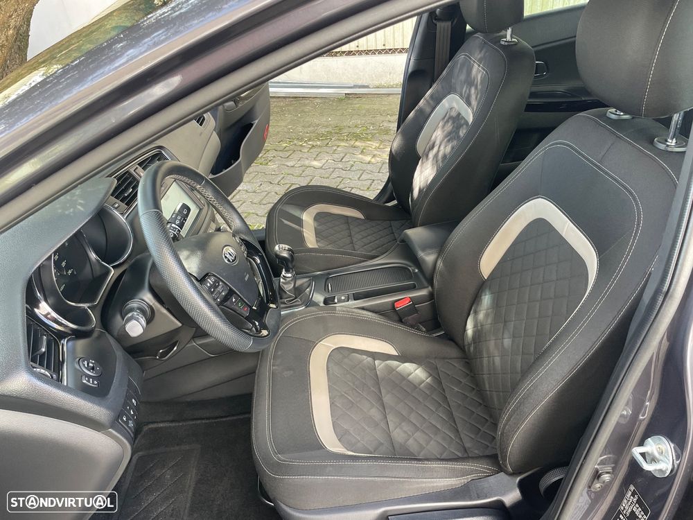 Kia Ceed 1.0 T-GDI GT Line - 26