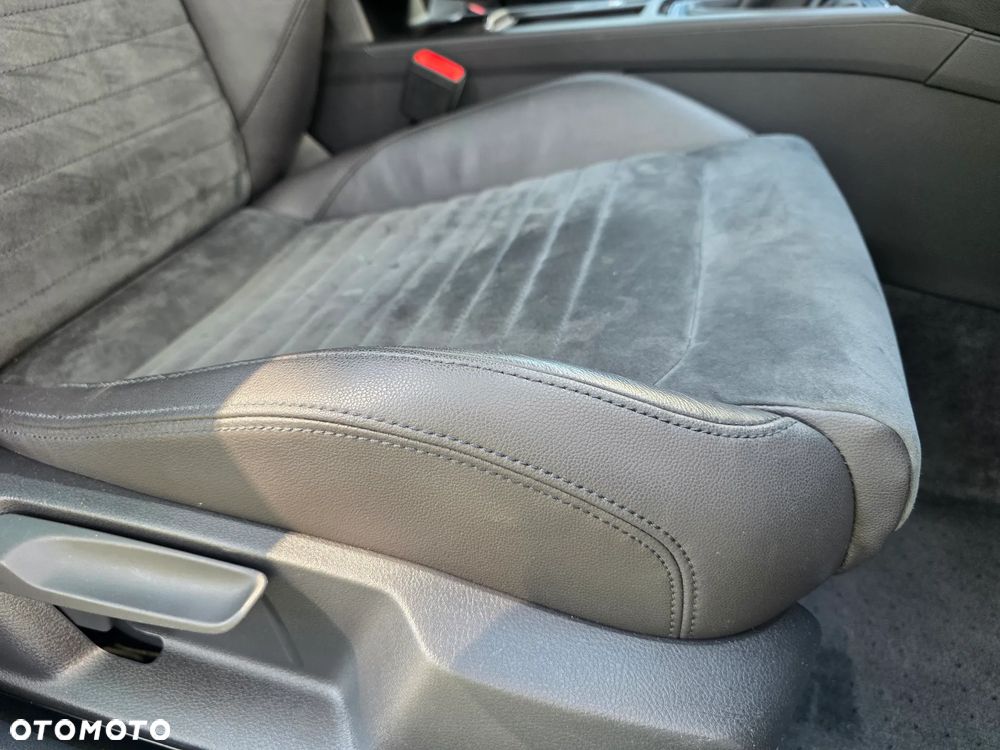 Volkswagen Passat 2.0 TDI BMT Highline - 39