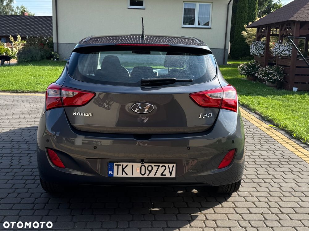 Hyundai i30 1.4 YES - 4