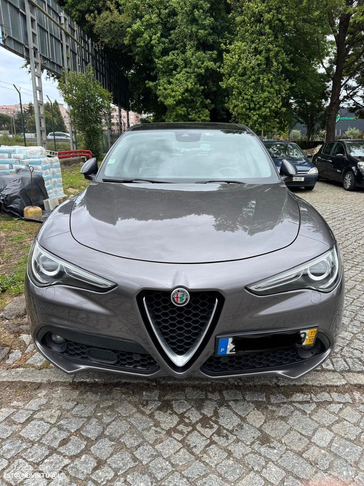 Alfa Romeo Stelvio 2.2 D AT8 - 1