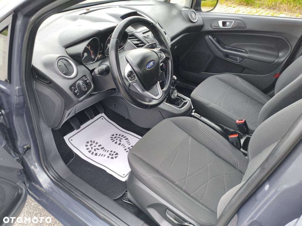 Ford Fiesta - 21