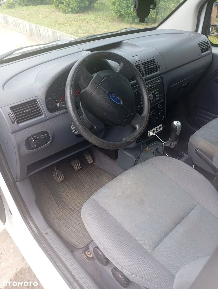 Ford Tourneo Connect - 7