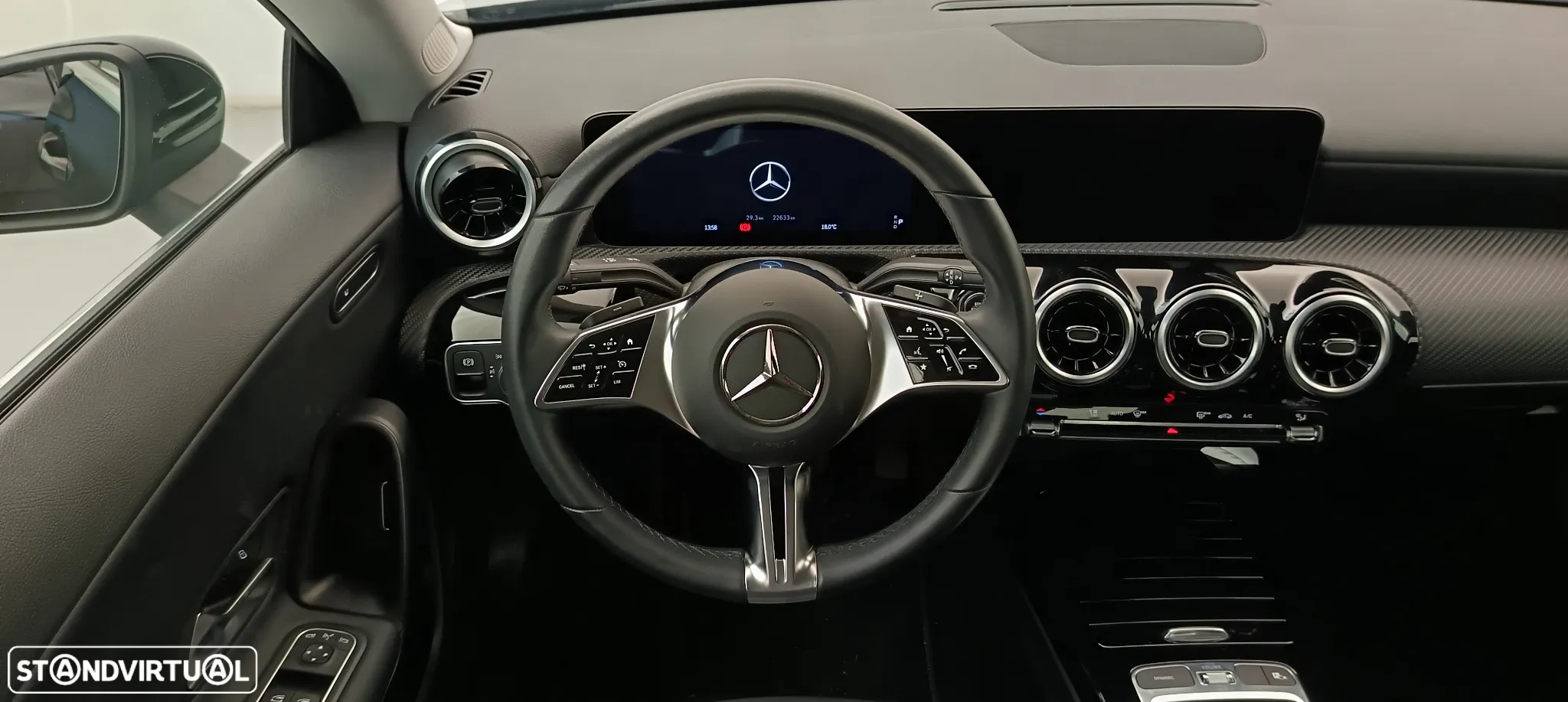 Mercedes-Benz CLA 180 d - 19