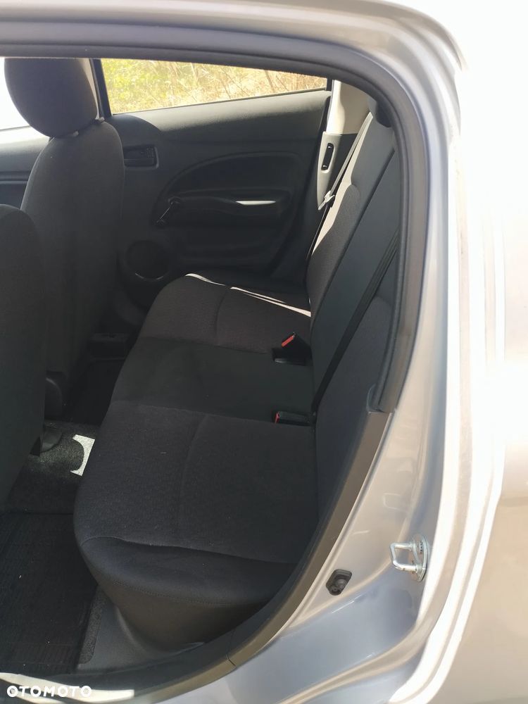 Mitsubishi Space Star 1.0 Plus - 11