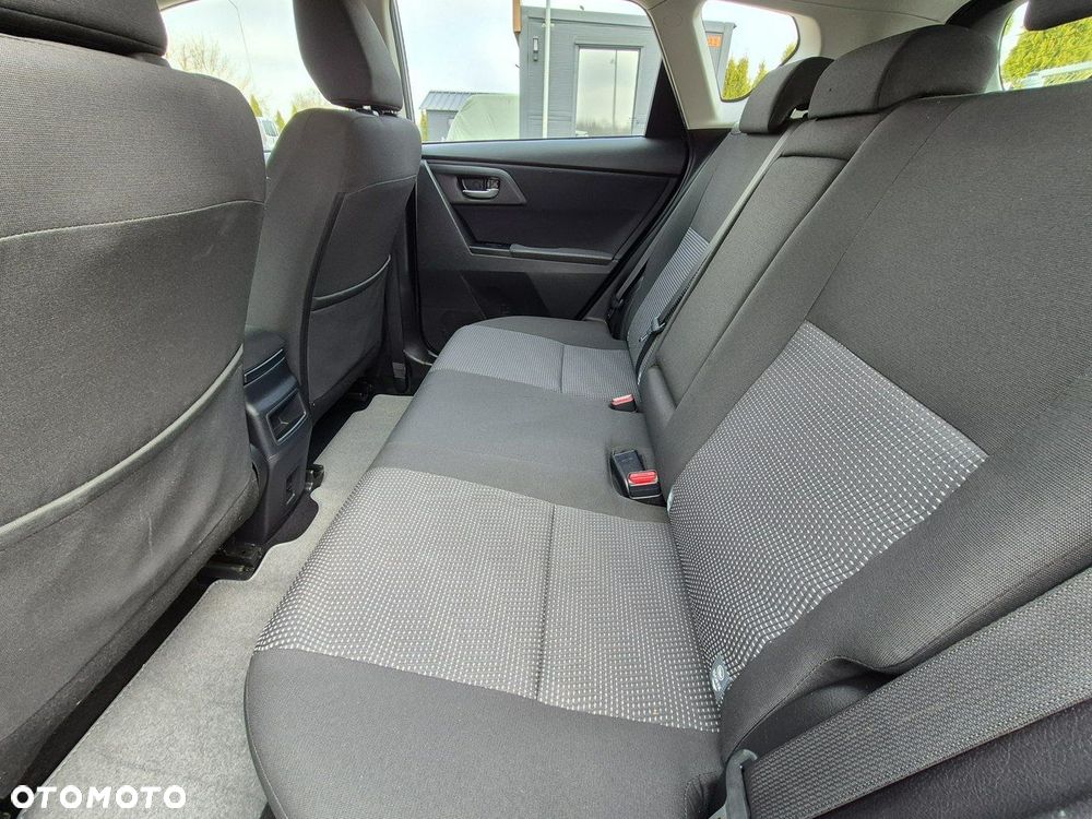 Toyota Auris - 28