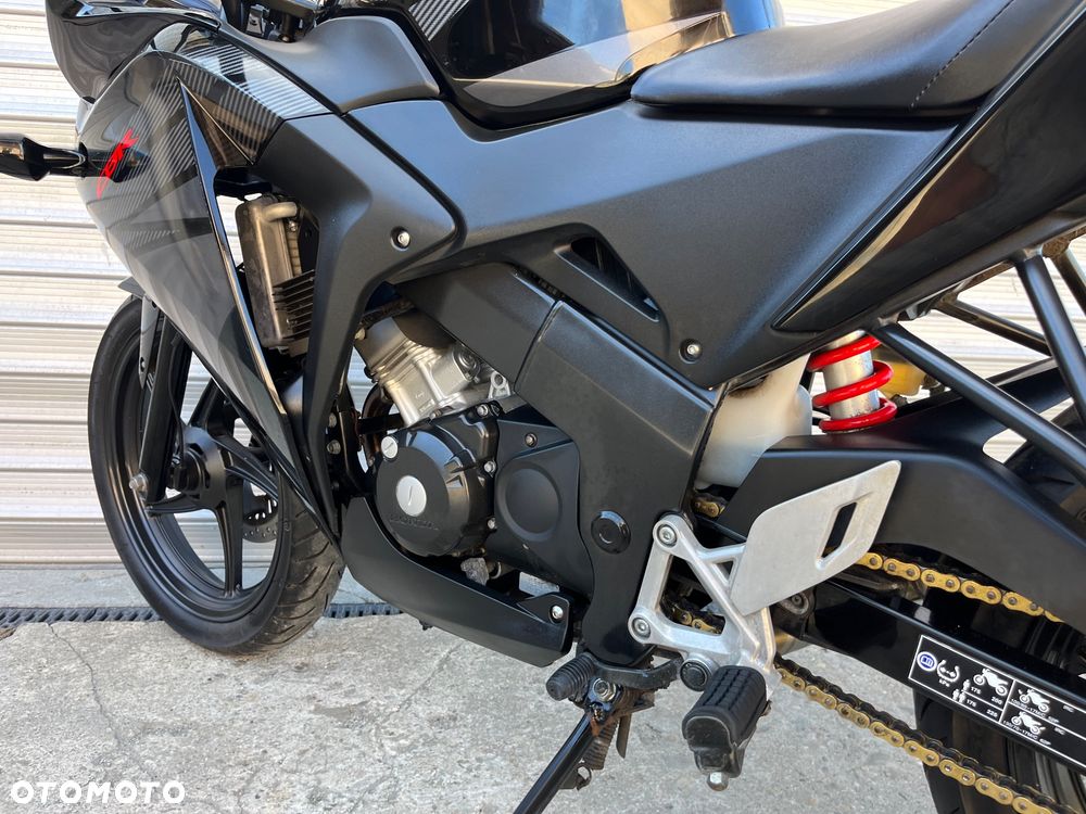 Honda CBR - 38