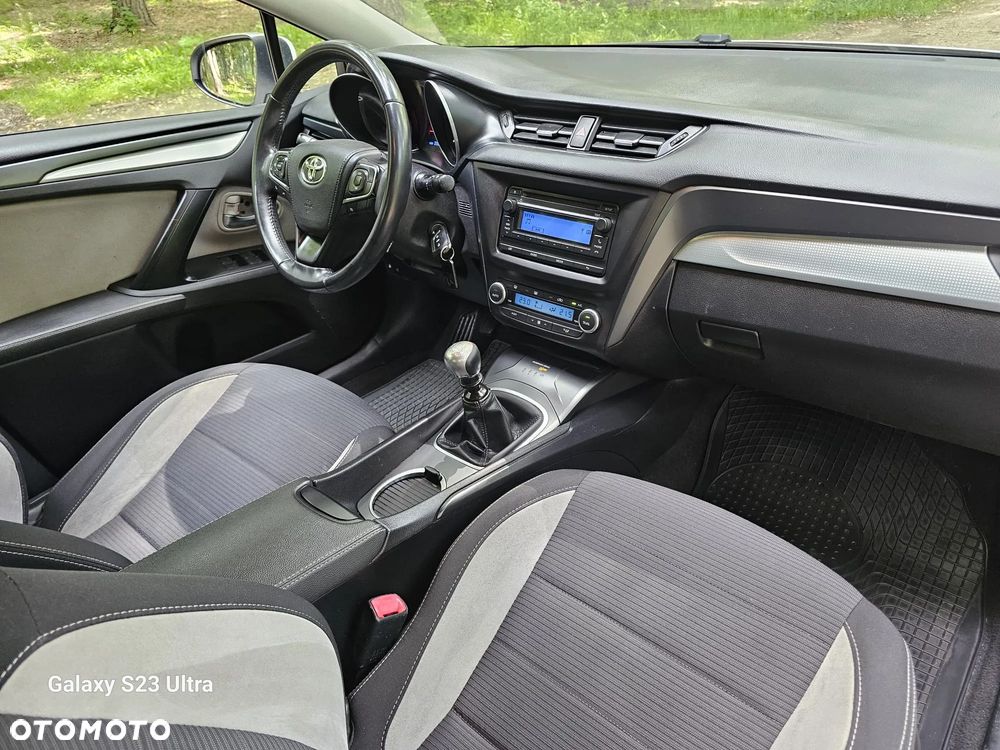 Toyota Avensis 2.0 D-4D Prestige - 9