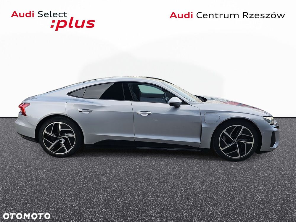 Audi e-tron GT - 4