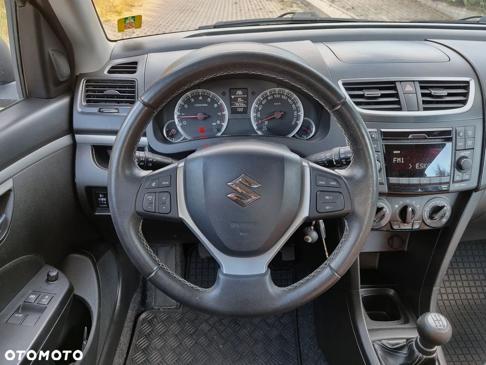 Suzuki Swift 1.2 BlackWhite - 8