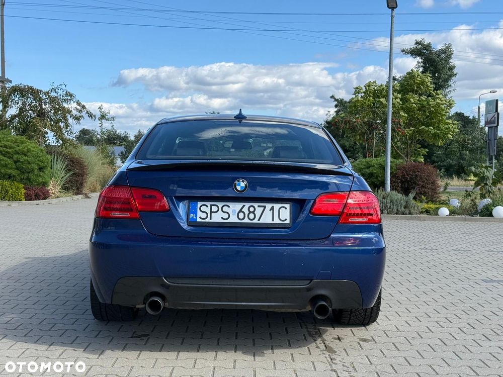 BMW Seria 3 335i xDrive M Sport Edition - 15