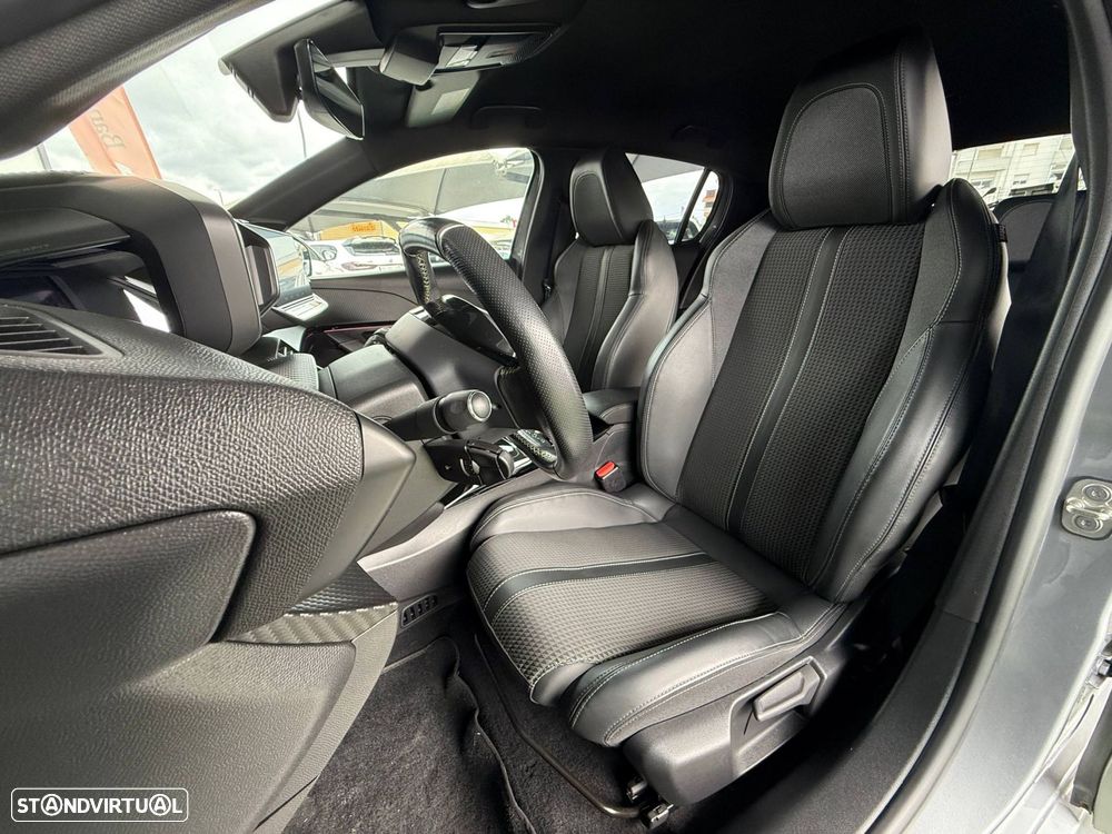 Peugeot e-208 - 5
