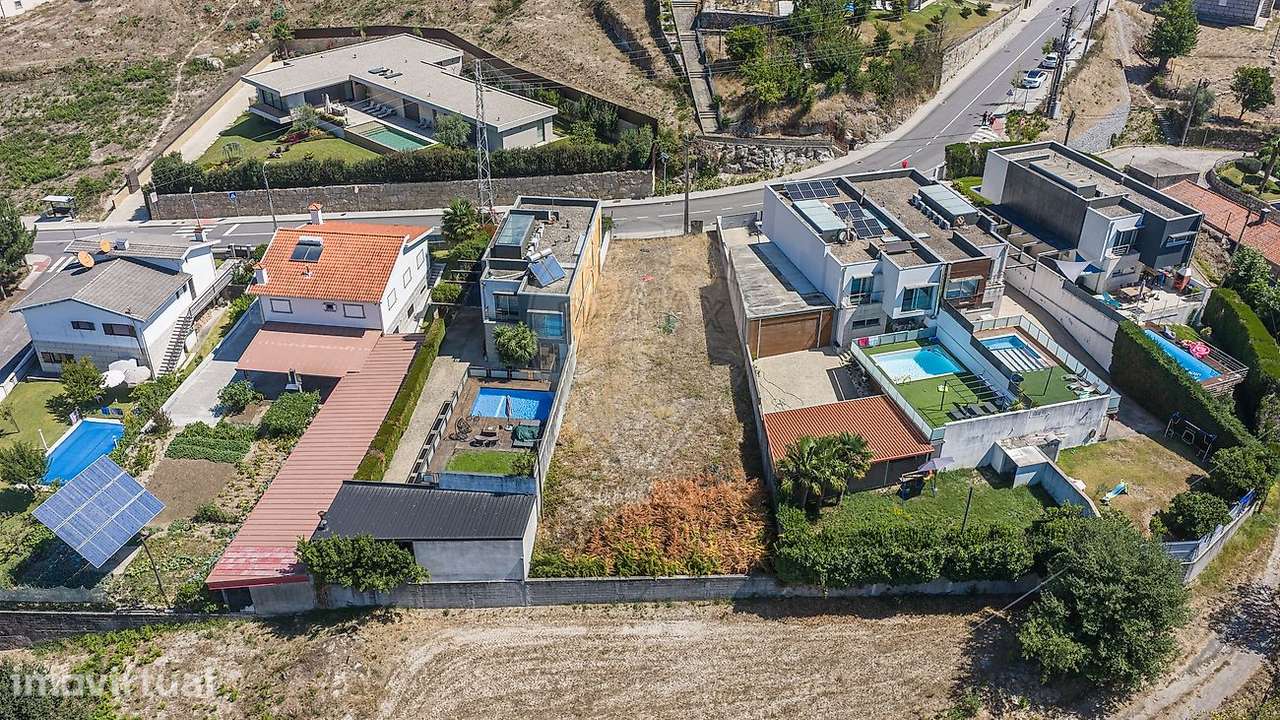 Terreno  para venda - Grande imagem: 2/5