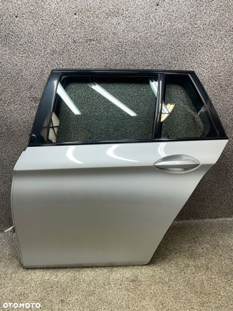 Drzwi szyba klamka lewy tyl BMW F11 kombi 354 srebrne 150 umAl ładne - 2
