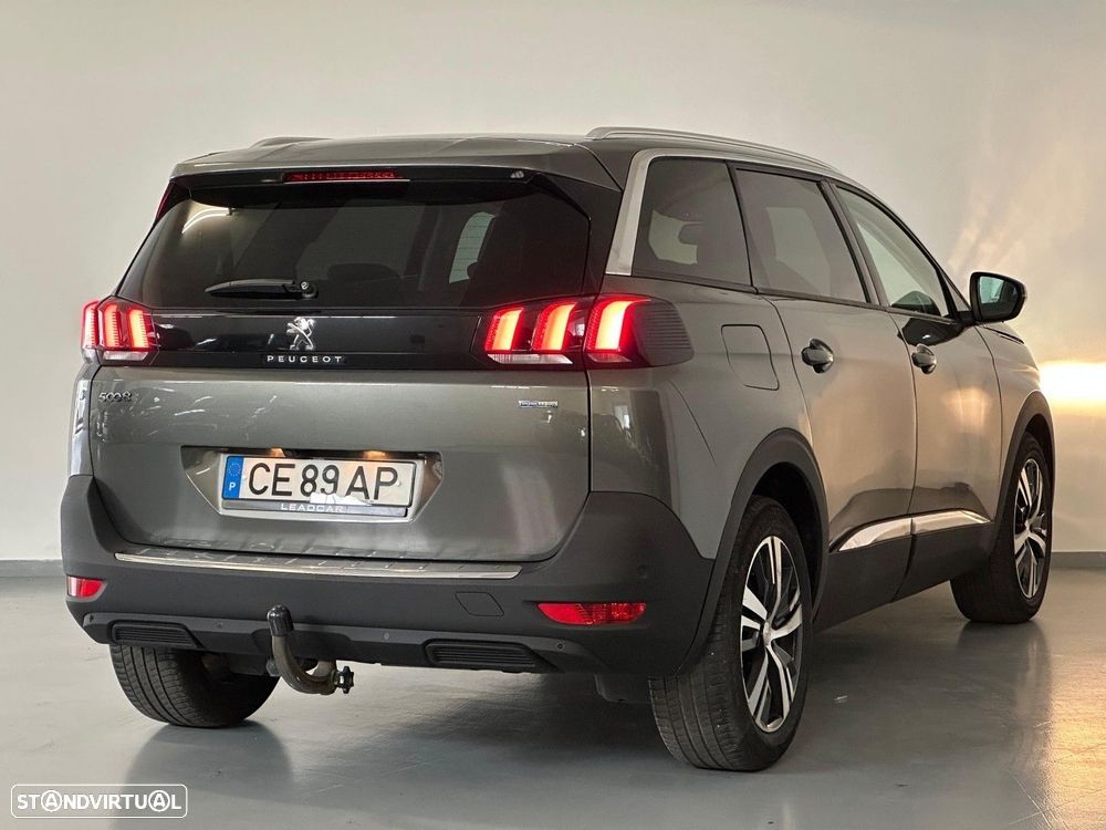 Peugeot 5008 1.2 PureTech Allure EAT6 - 6
