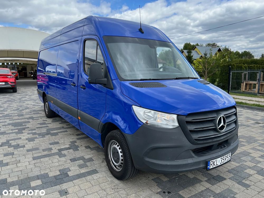 Mercedes-Benz Sprinter - 4