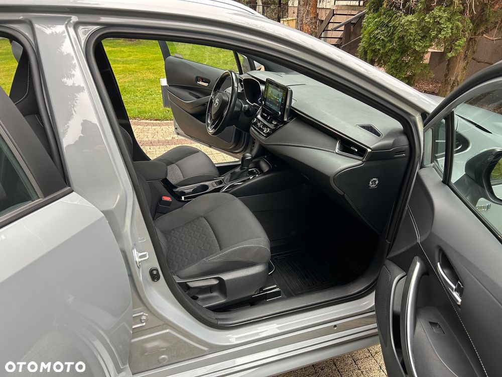 Toyota Corolla 1.8 Hybrid Comfort - 21