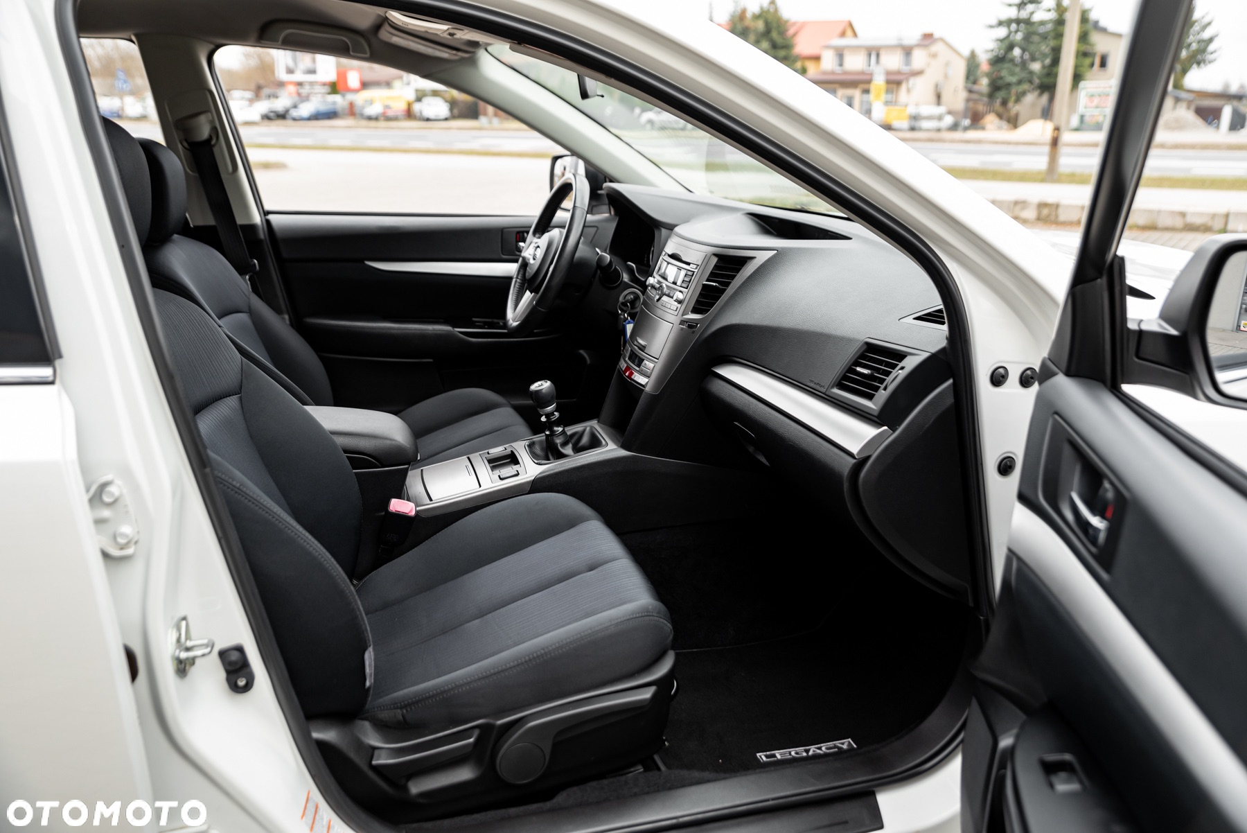 Subaru Legacy Kombi 2.0D Sport - 22