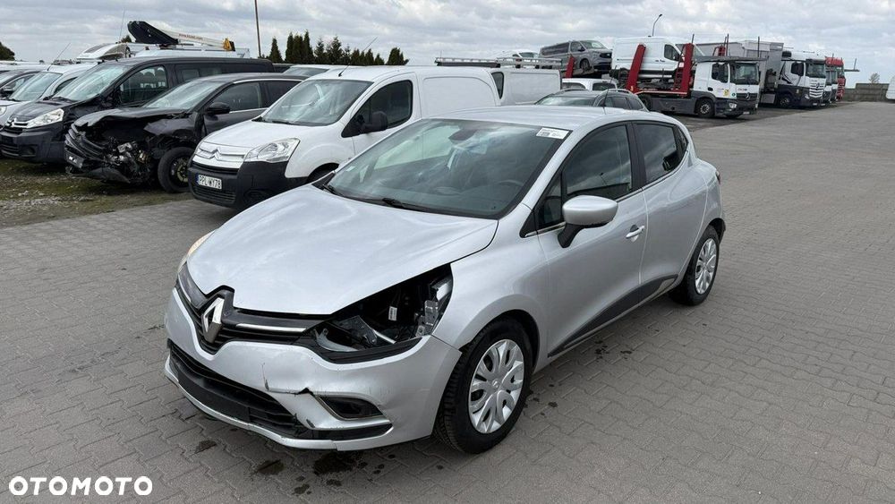 Renault Clio - 2