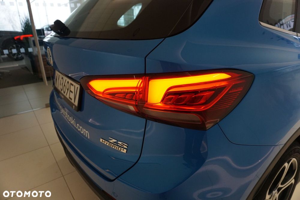 MG ZS Hybrid+ - 18
