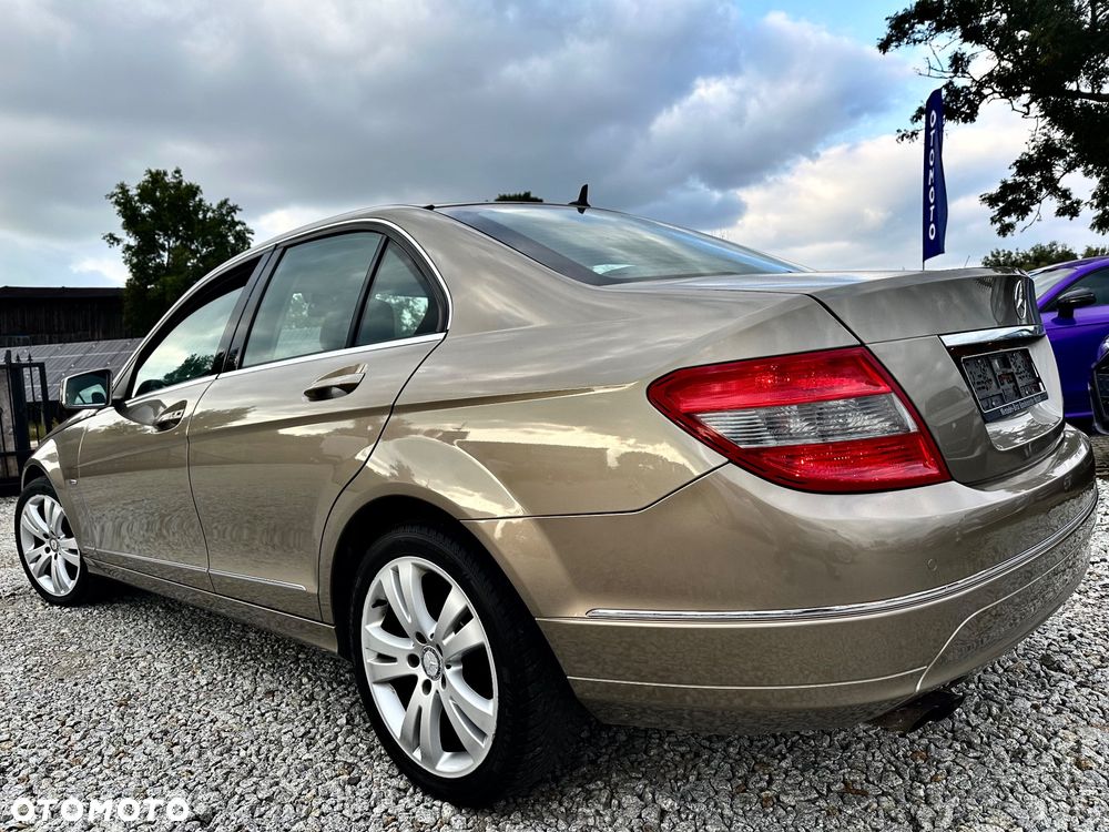 Mercedes-Benz Klasa C 180 Kompressor BlueEFFICIENCY Elegance - 3