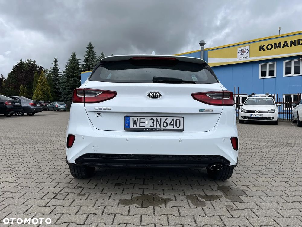 Kia Ceed 1.6 CRDi mHEV S - 6
